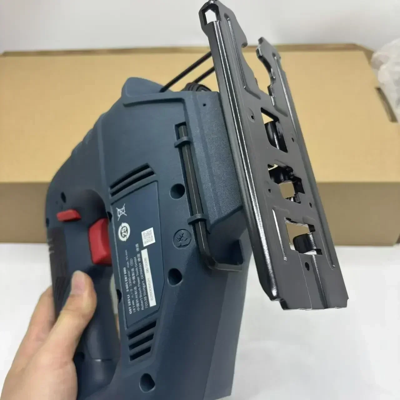 Bosch GST 183-LI Professional  - огляд і ціна Woodworking Jig
